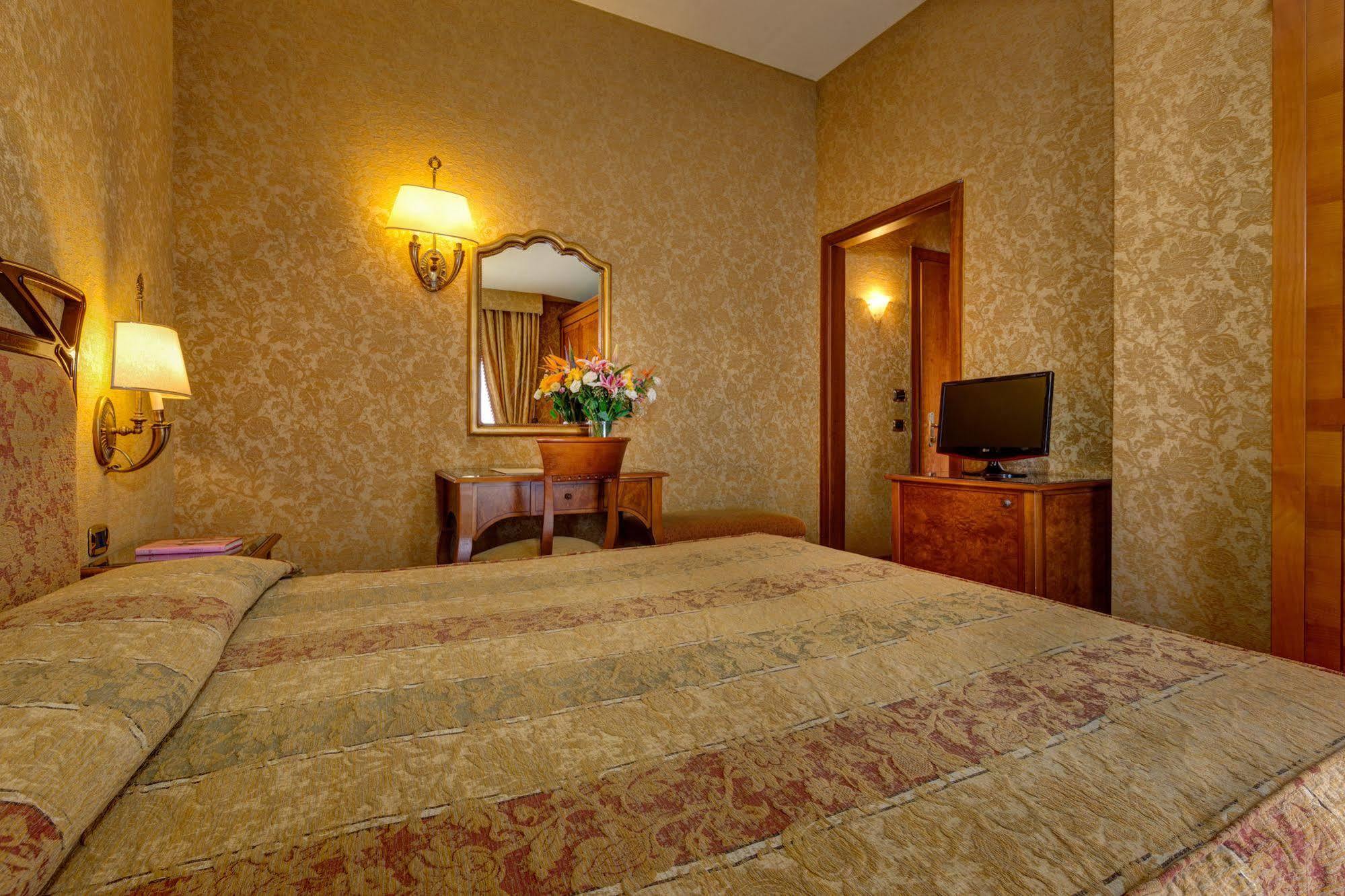 Hotel Villa Morgagni Róma Kültér fotó